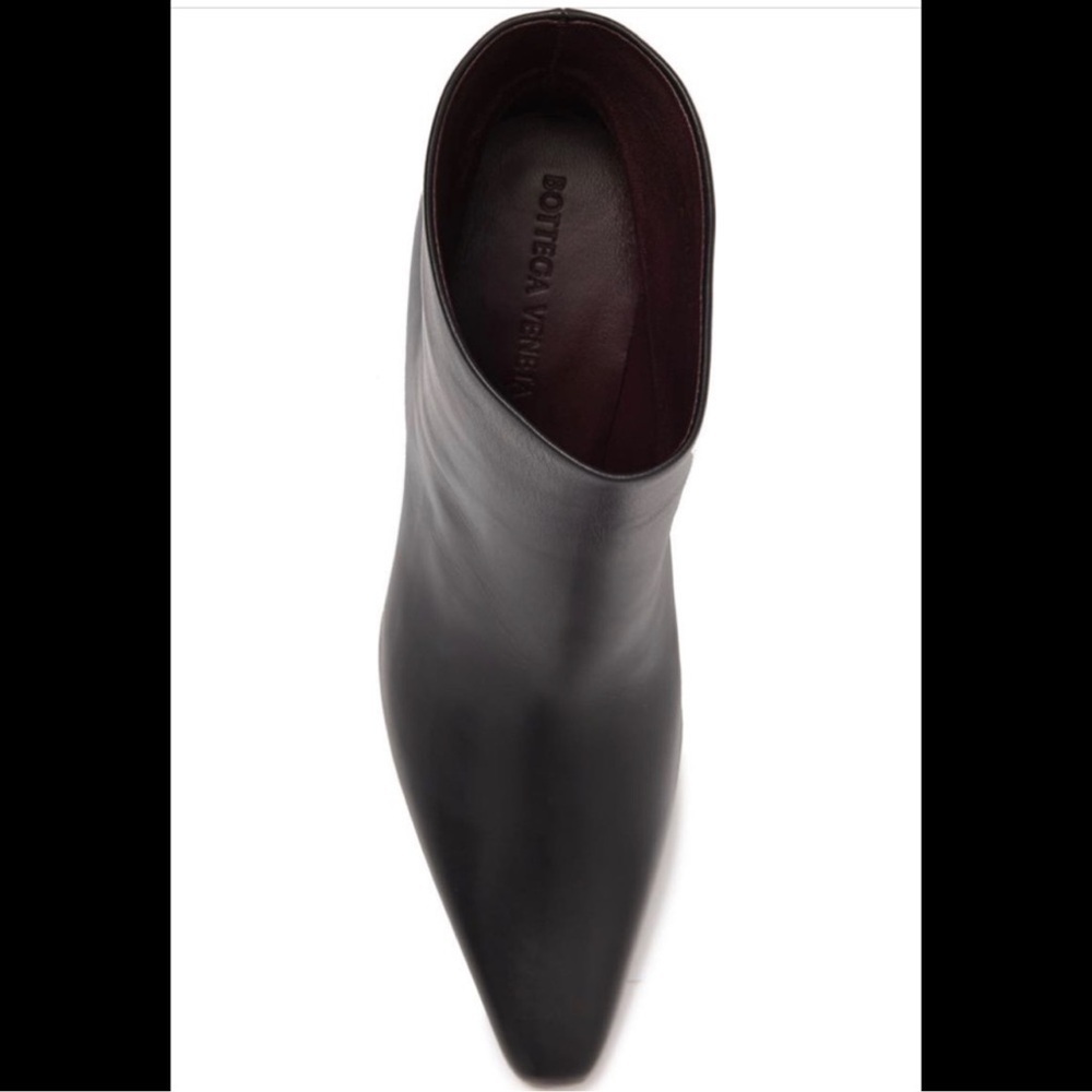 S41. NWT Bottega Veneta Cloud Leather Ankle Boots Black Size 40/9-9.5 - Picture 4 of 10